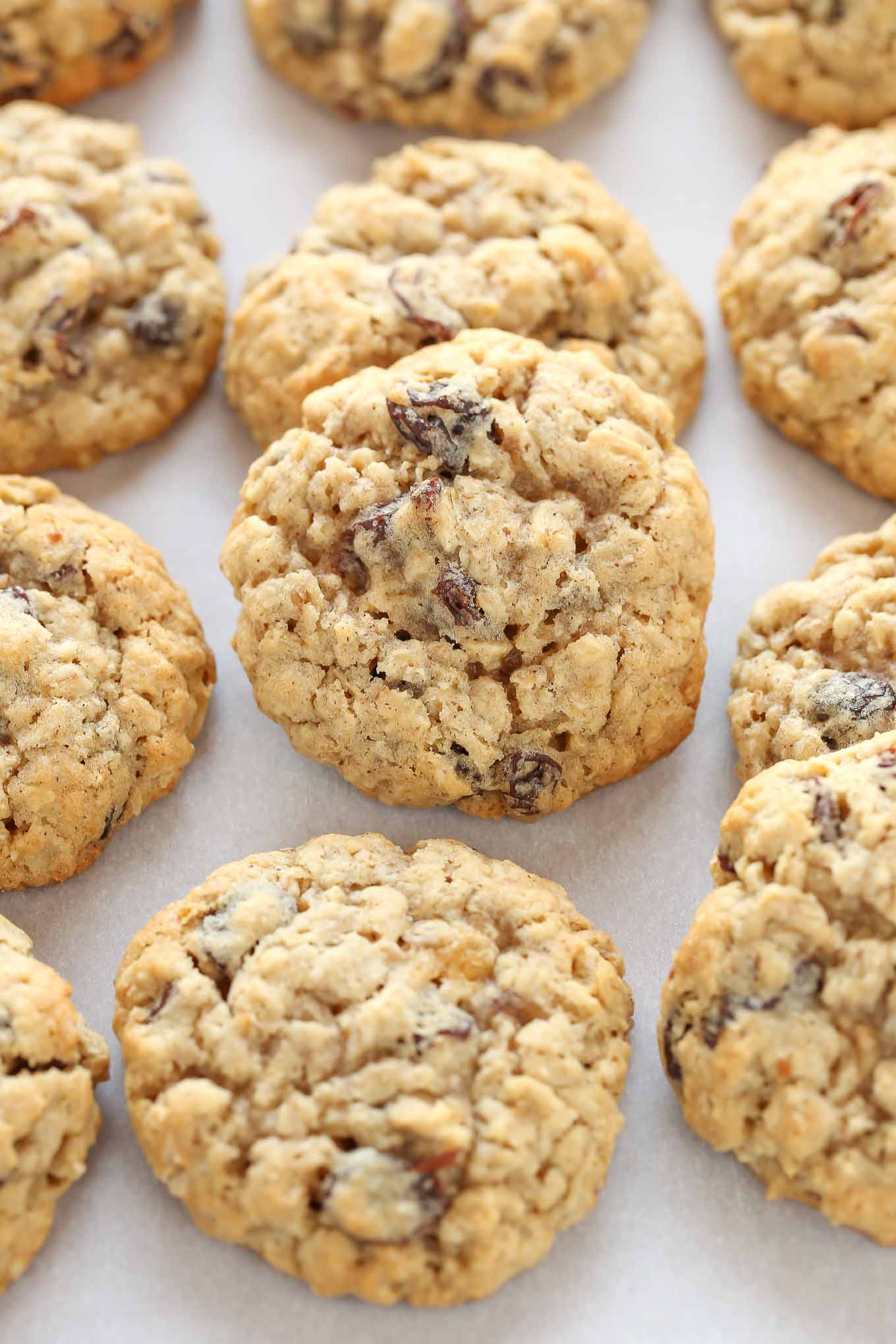 Soft And Chewy Oatmeal Raisin Cookies - Cafe Delites