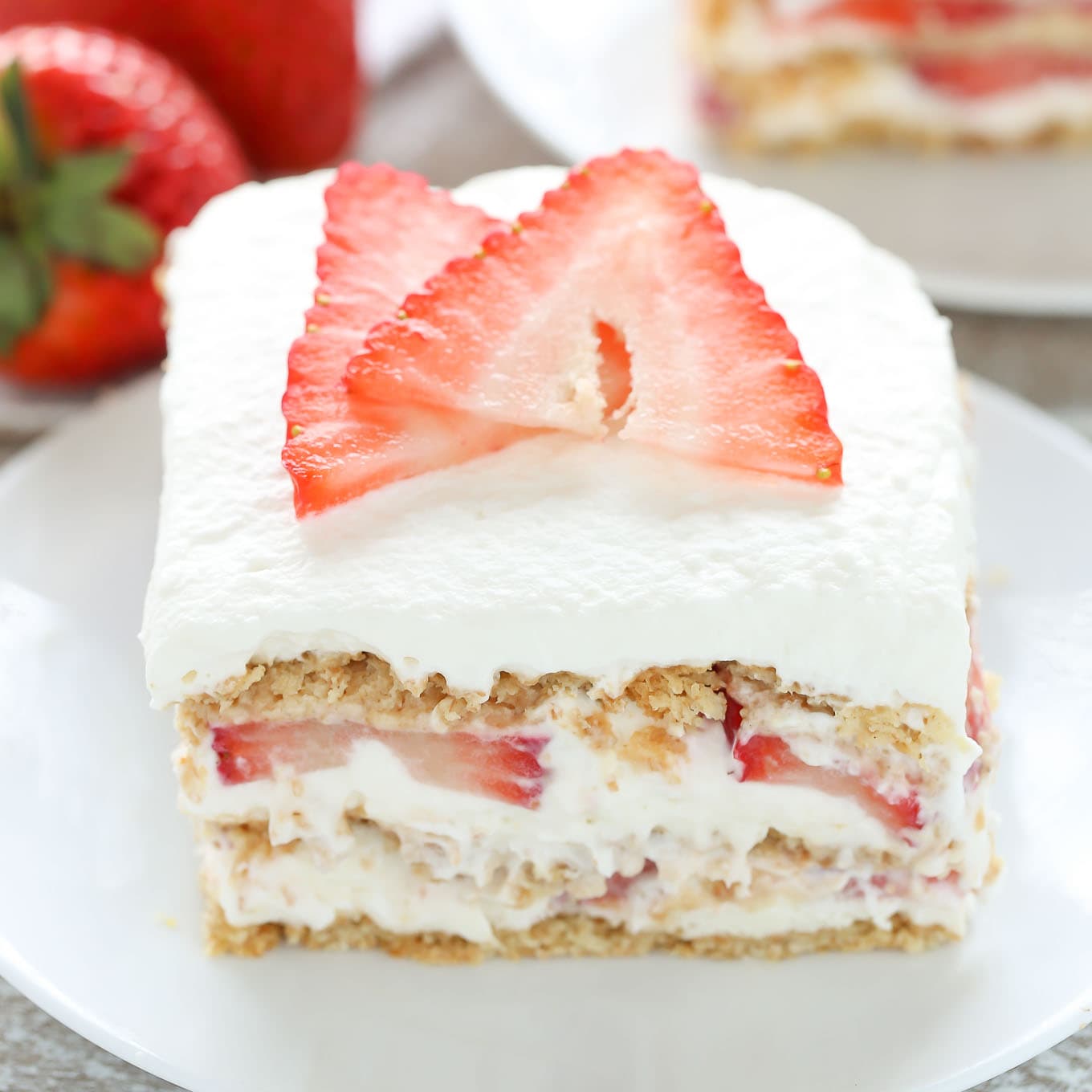 No-Bake Strawberry Cheesecake Icebox Cake