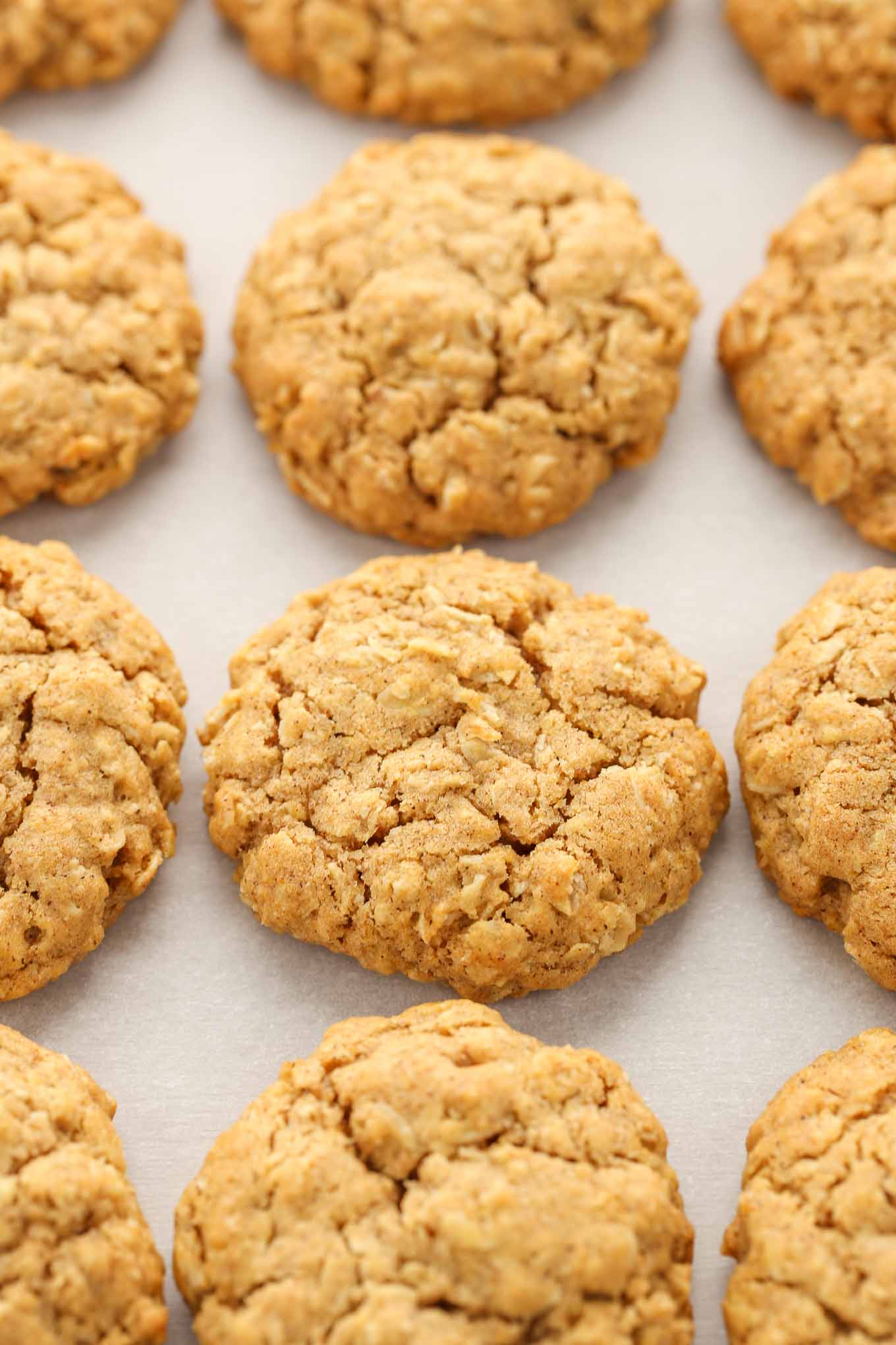 Soft And Chewy Pumpkin Oatmeal Cookies - Cafe Delites