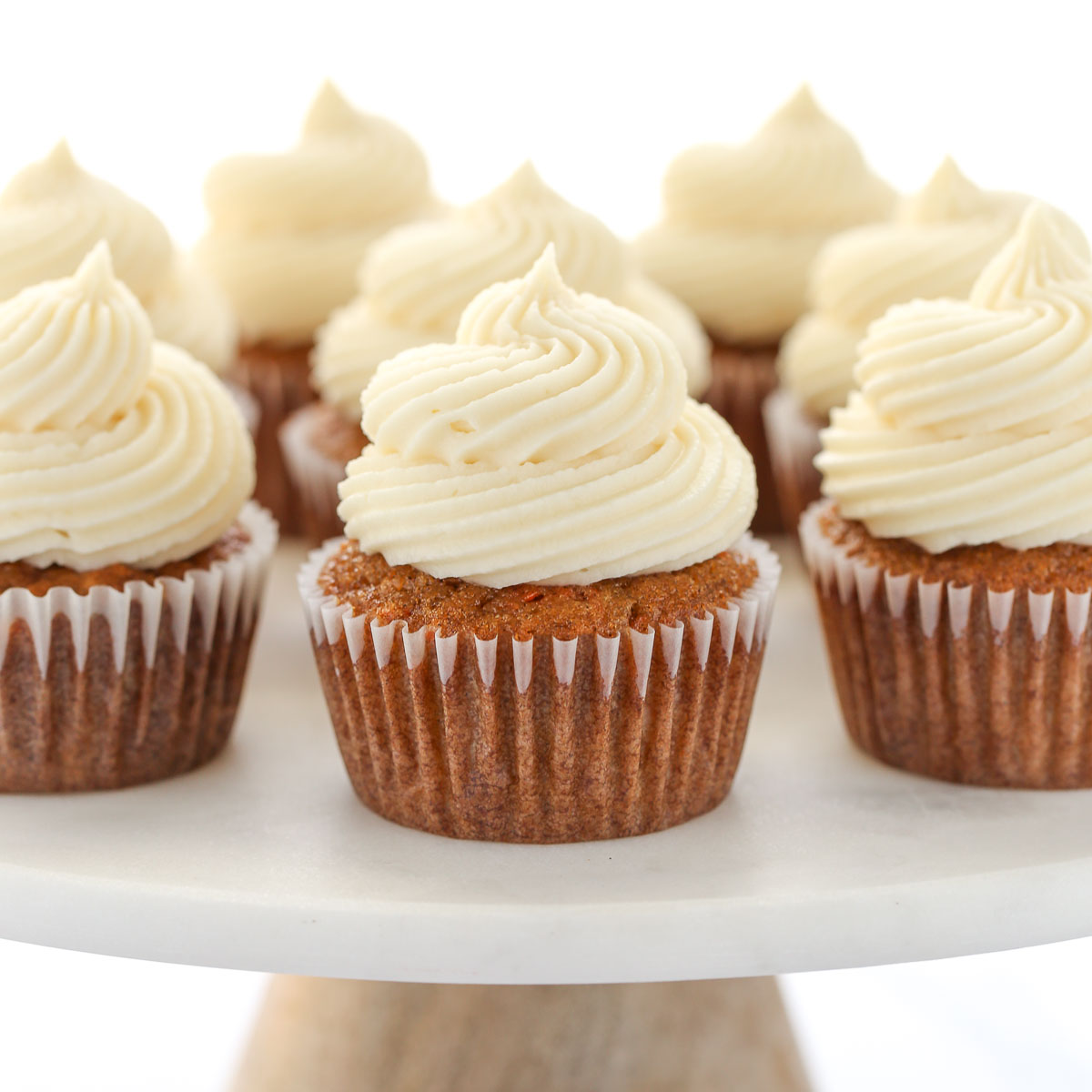 Carrot Cake Cupcakes w/ Brown Sugar Frosting +VIDEO | Lil' Luna