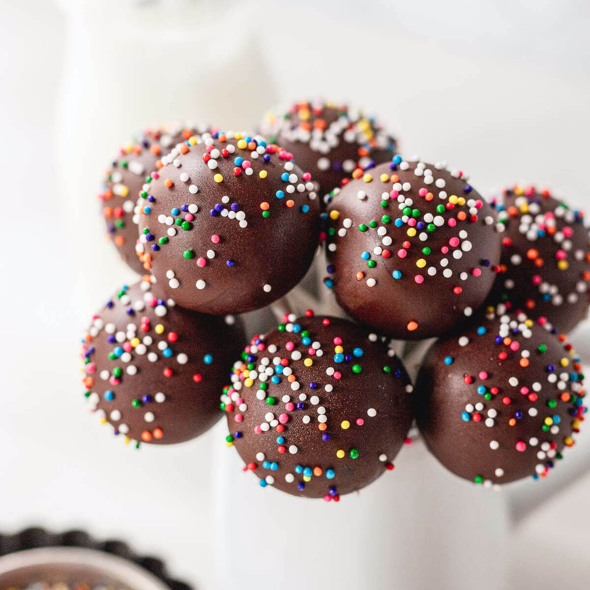 Easy Chocolate Cake Pops • A Table Full Of Joy