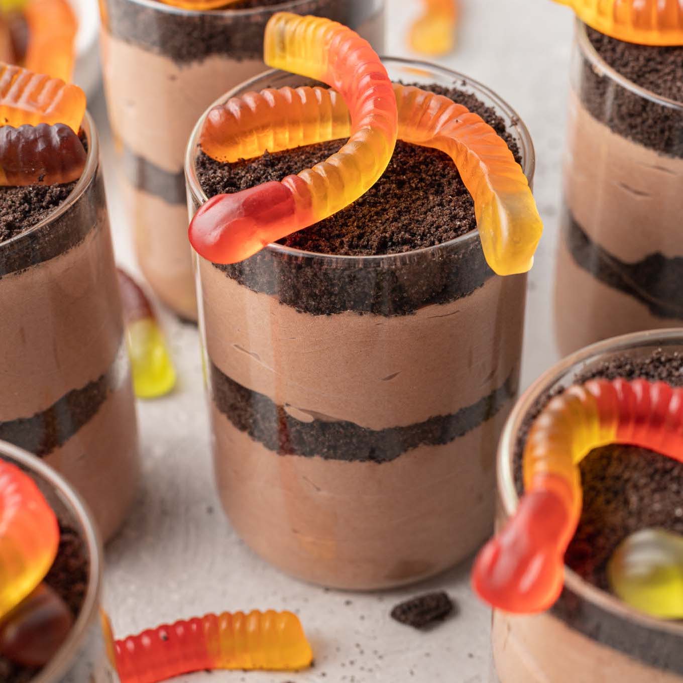 https://www.livewellbakeoften.com/wp-content/uploads/2023/08/Dirt-Cups-6h-copy.jpg